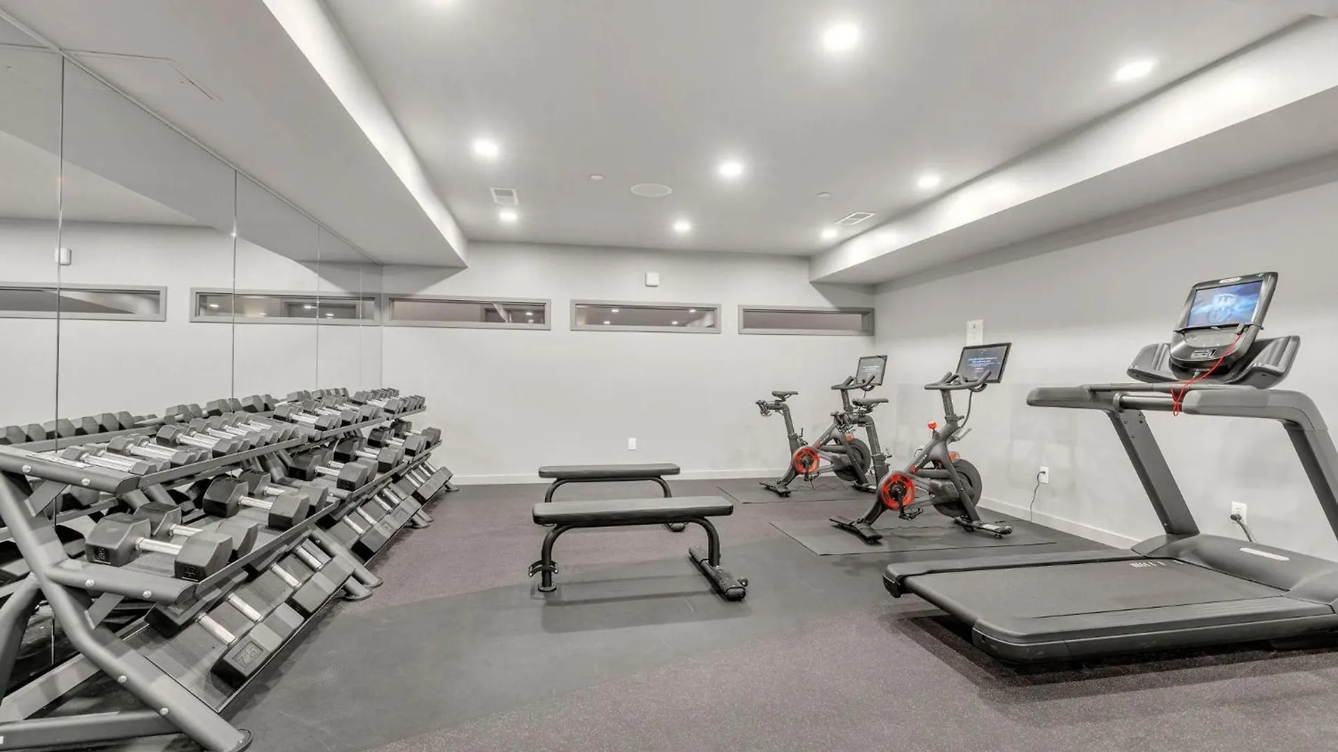 Hyve - Harmony Strum - Walk To Broadway - Pool & Gym Nashville